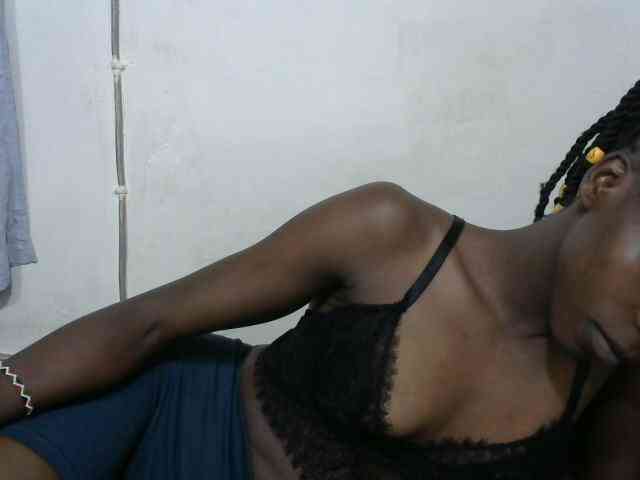 PrettyOne1 webcam
