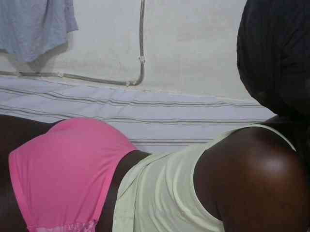 PrettyOne1 webcam