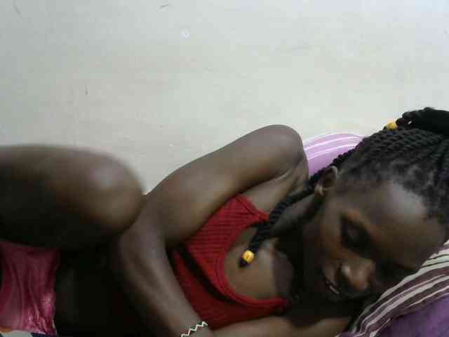 PrettyOne1 webcam