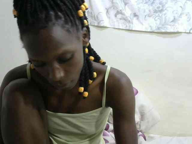 PrettyOne1 webcam
