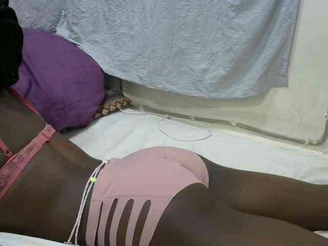 PrettyOne1 webcam