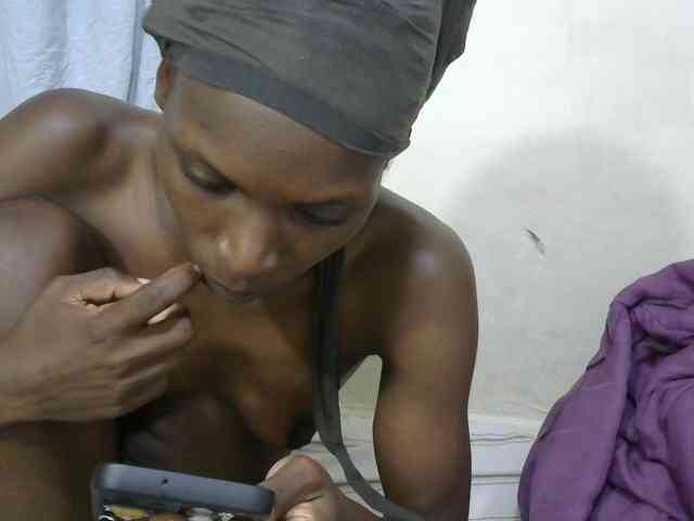 PrettyOne1 webcam