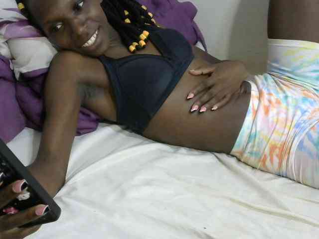 PrettyOne1 webcam