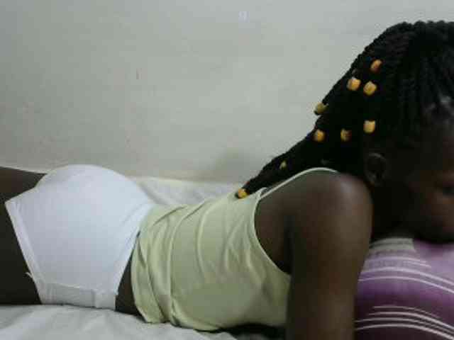 PrettyOne1 webcam