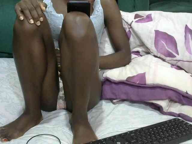 PrettyOne1 webcam