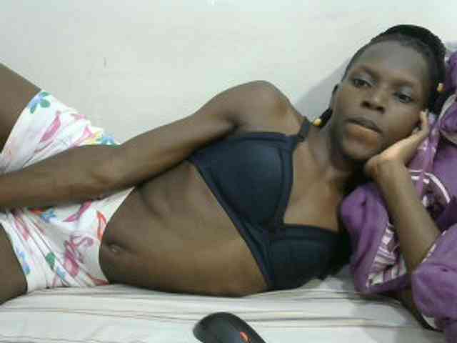 PrettyOne1 webcam