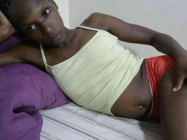 PrettyOne1 webcam