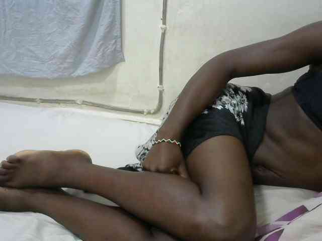 PrettyOne1 webcam