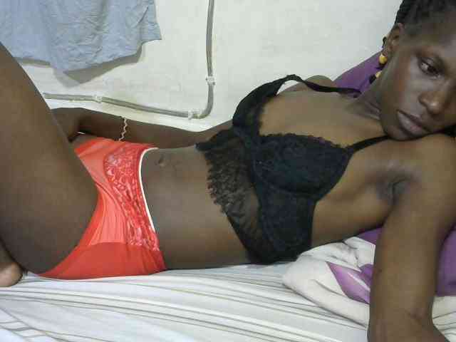PrettyOne1 webcam