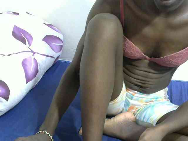 PrettyOne1 webcam