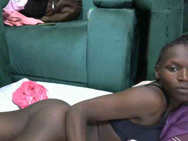 PrettyOne1 webcam