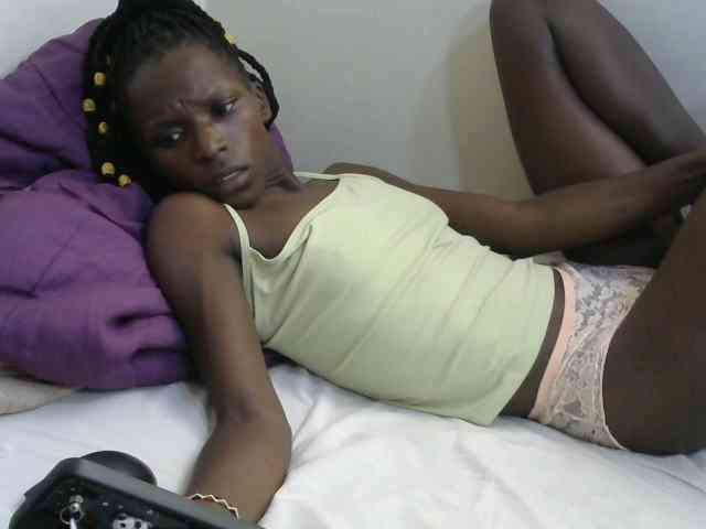 PrettyOne1 webcam