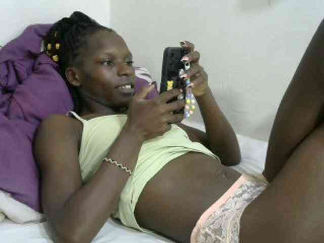 PrettyOne1 webcam