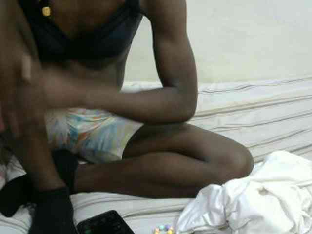 PrettyOne1 webcam