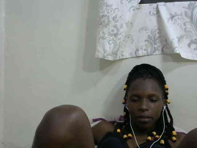 PrettyOne1 webcam