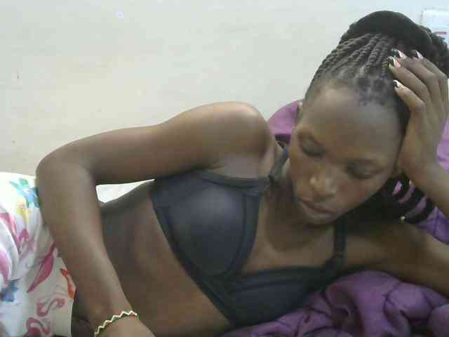 PrettyOne1 webcam