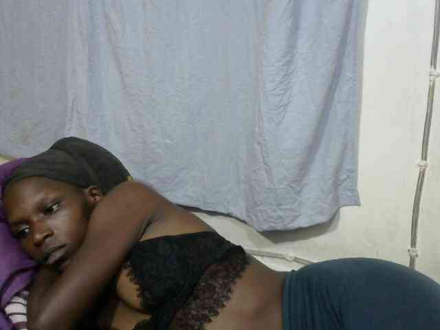 PrettyOne1 webcam