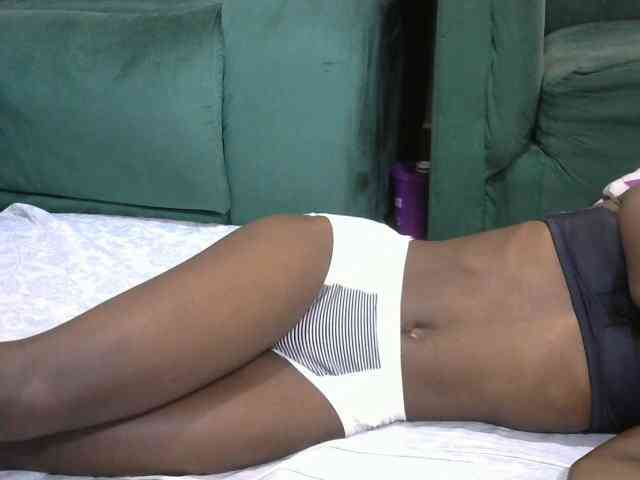 PrettyOne1 webcam