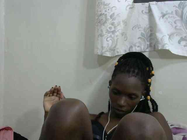 PrettyOne1 webcam