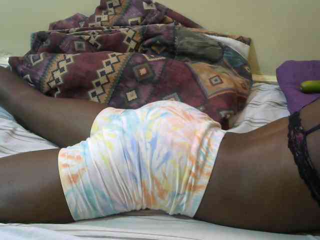 PrettyOne1 webcam