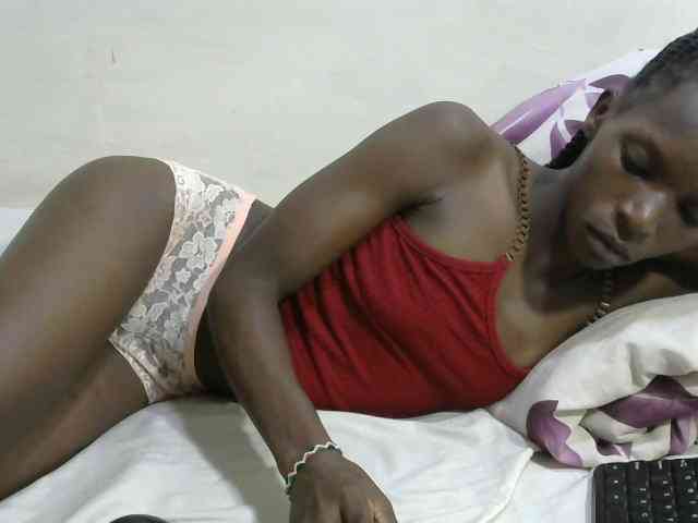 PrettyOne1 webcam