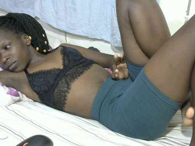 PrettyOne1 webcam
