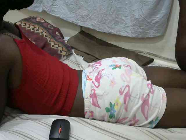 PrettyOne1 webcam