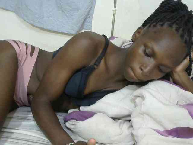 PrettyOne1 webcam