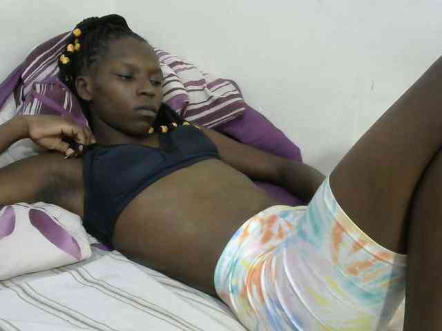 PrettyOne1 webcam