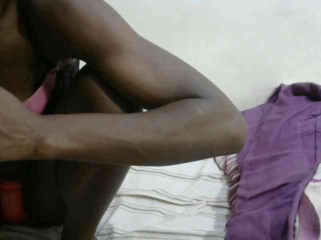 PrettyOne1 webcam