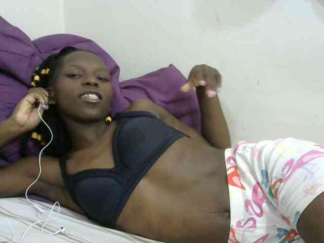 PrettyOne1 webcam
