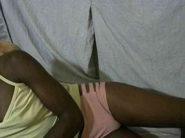 PrettyOne1 webcam