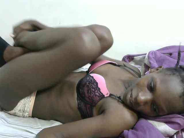 PrettyOne1 webcam