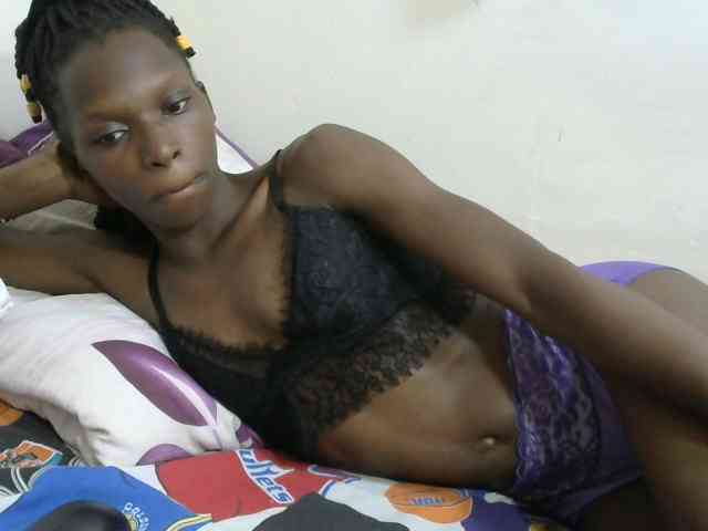 PrettyOne1 webcam