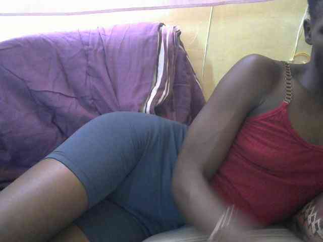 PrettyOne1 webcam
