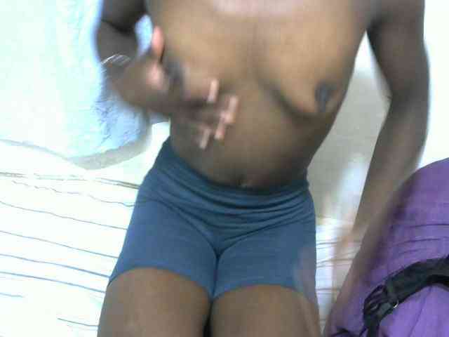 PrettyOne1 webcam
