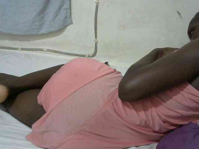 PrettyOne1 webcam