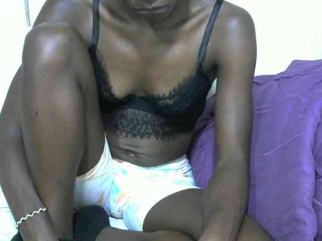 PrettyOne1 webcam