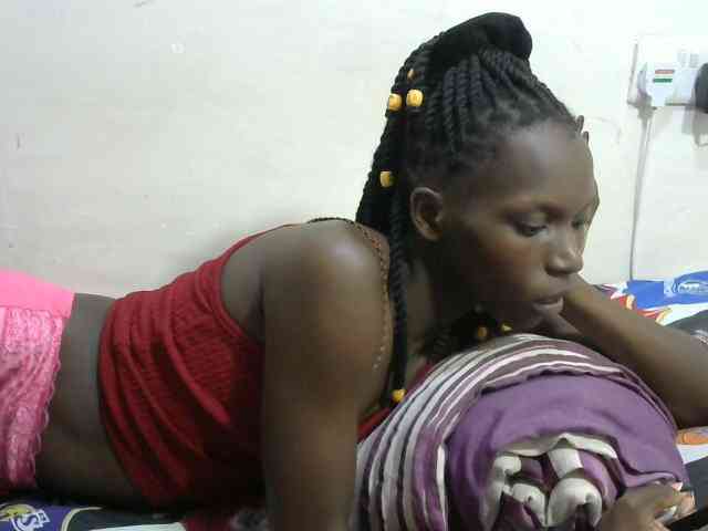 PrettyOne1 webcam