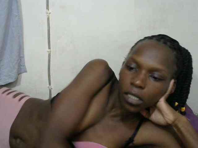 PrettyOne1 webcam