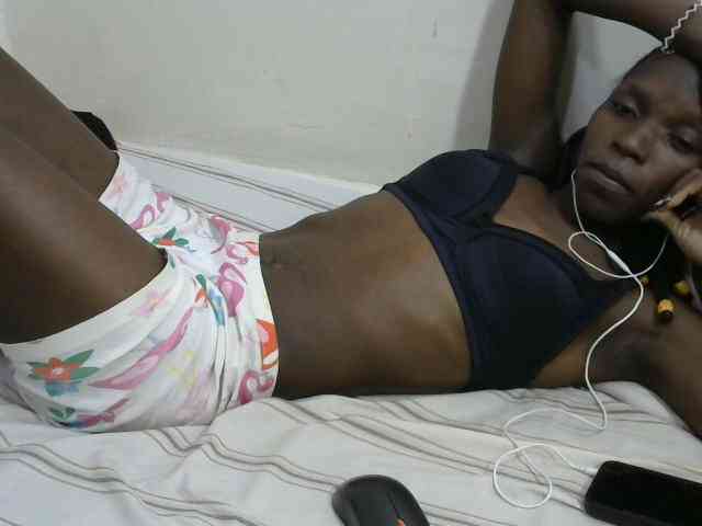 PrettyOne1 webcam