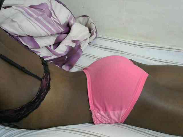 PrettyOne1 webcam