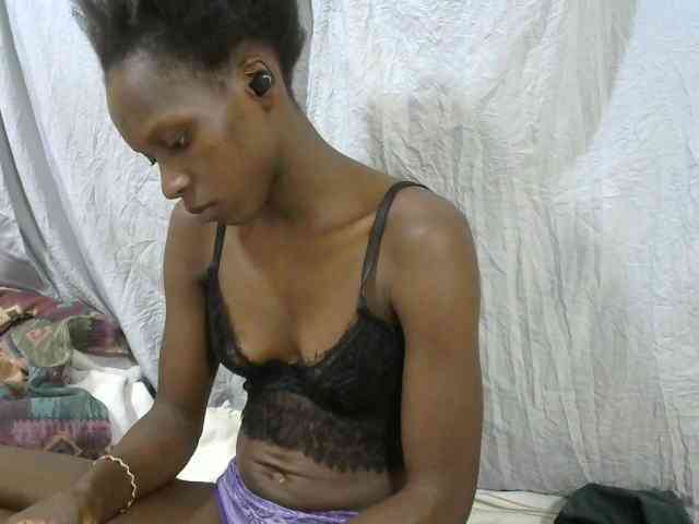 PrettyOne1 webcam