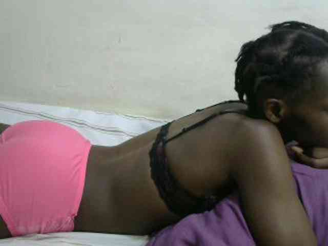 PrettyOne1 webcam