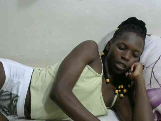 PrettyOne1 webcam