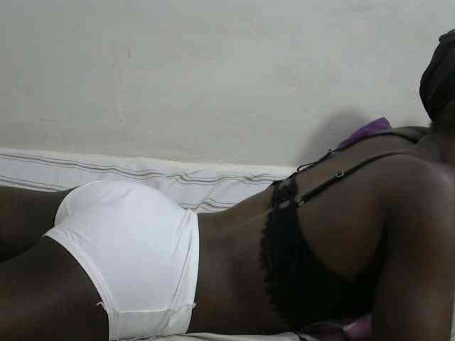 PrettyOne1 webcam