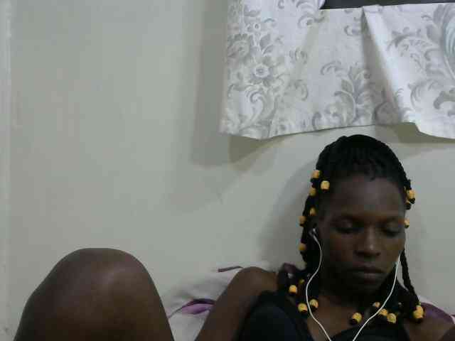 PrettyOne1 webcam