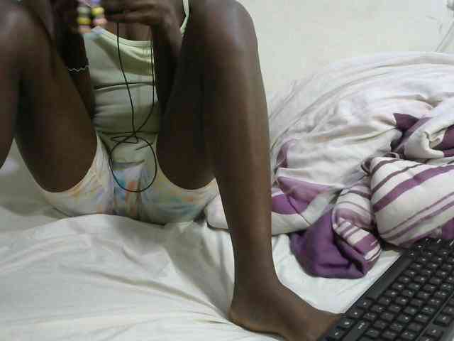 PrettyOne1 webcam