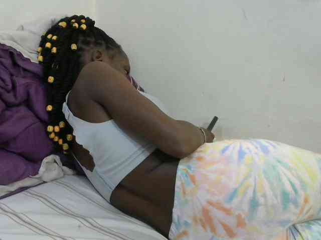 PrettyOne1 webcam