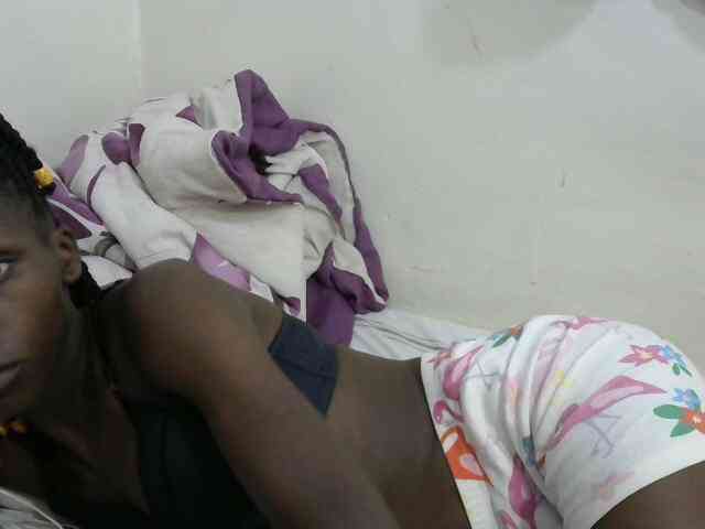 PrettyOne1 webcam